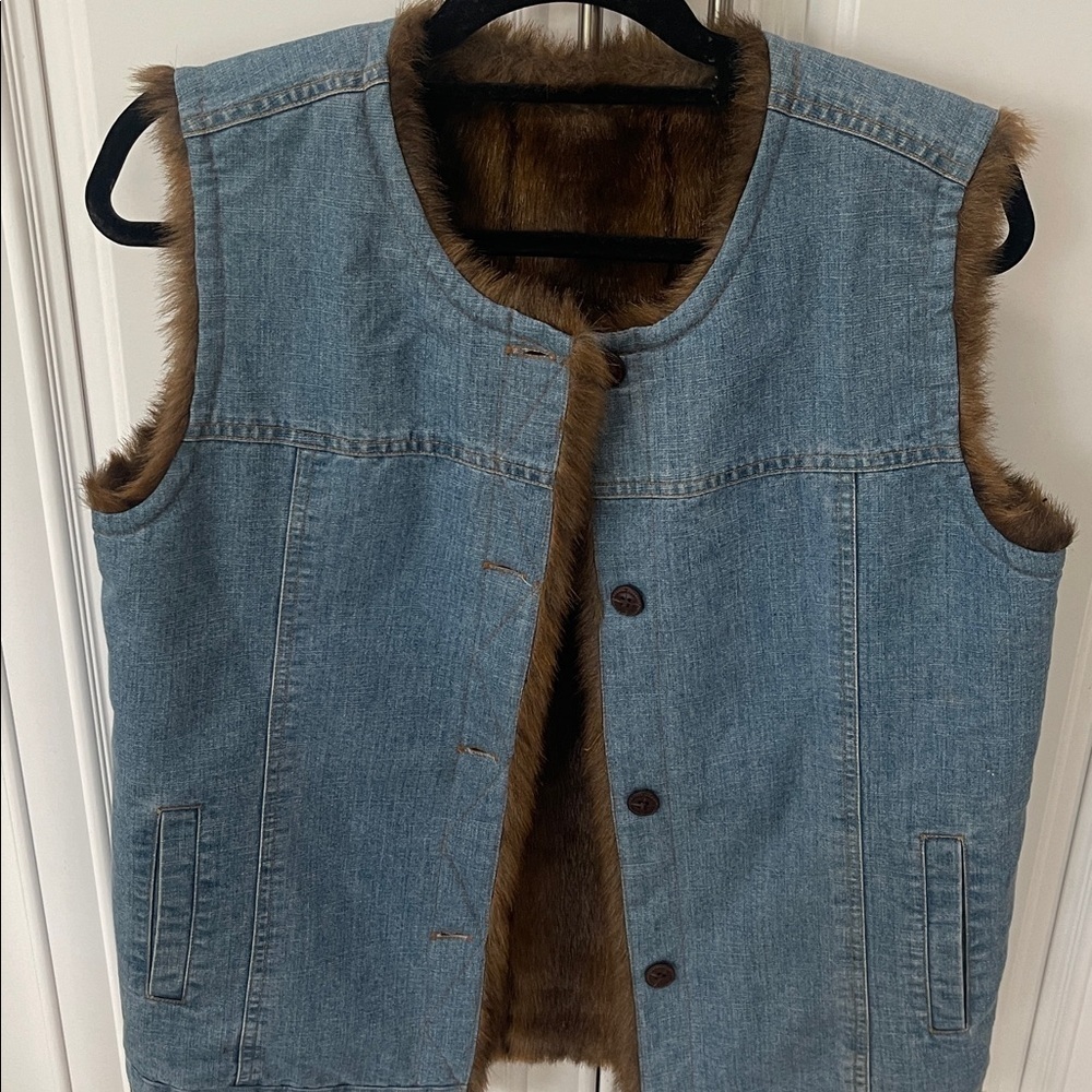 Denim & Co Reversible blue Denim brown Faux Fur Vest Size M